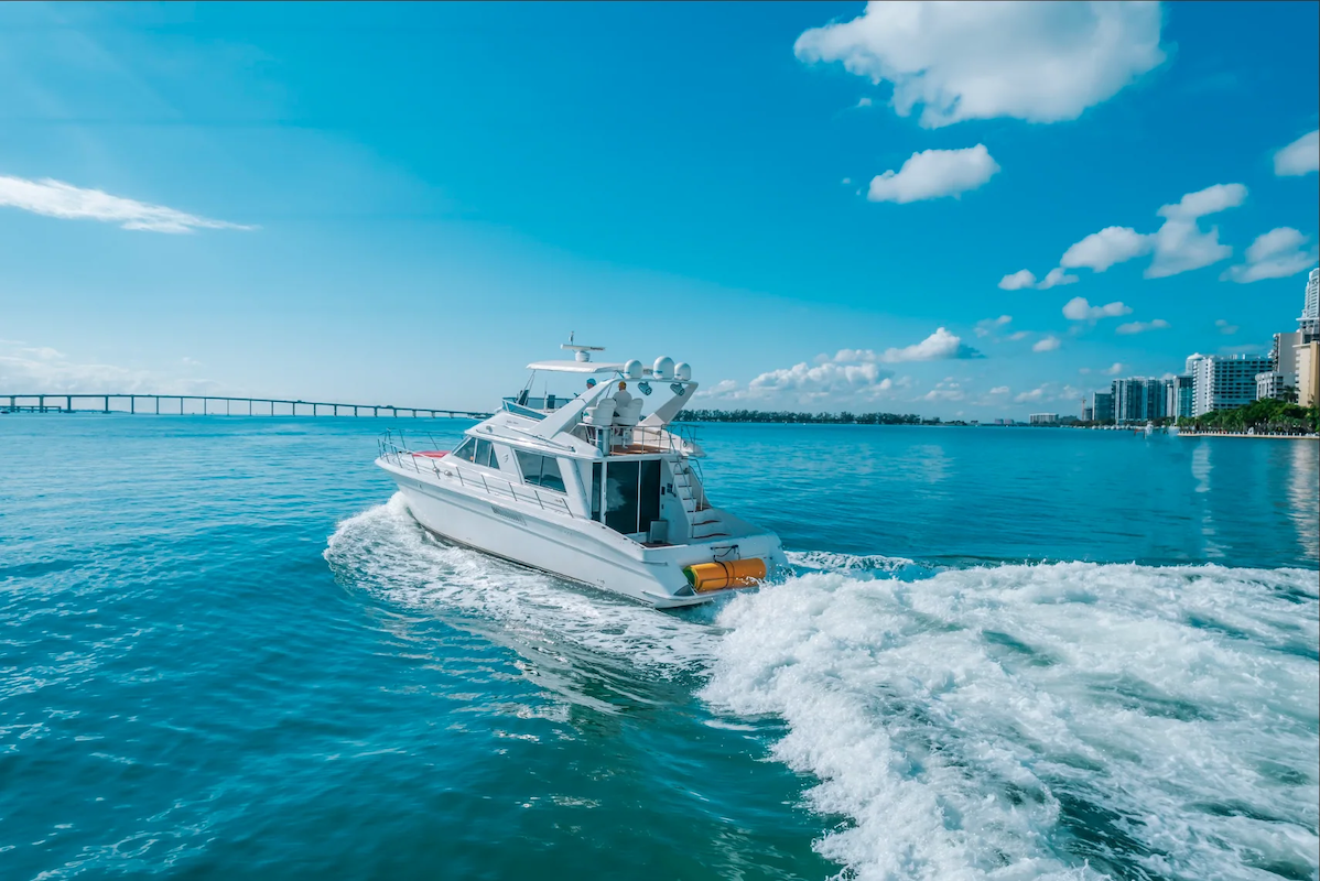 How Much Does It Really Cost to Rent a Yacht in Miami? A No-BS Breakdown hero image
